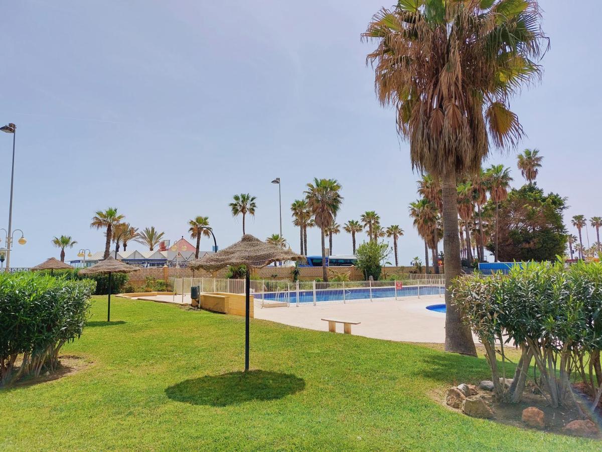 Nice And Cozy Studio At The Beachfront بينالماذينا المظهر الخارجي الصورة